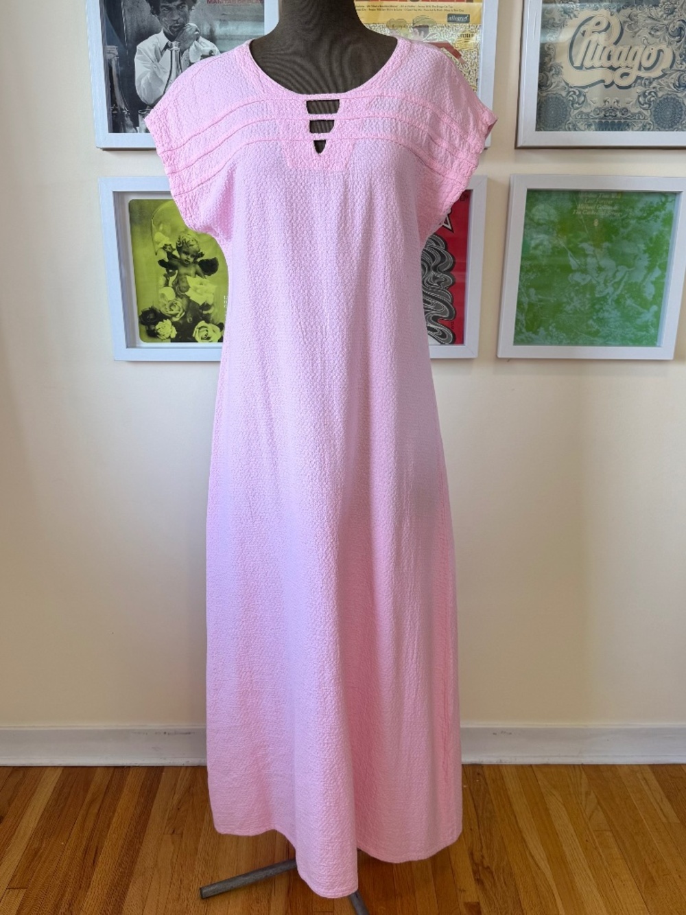 VINTAGE BABY PINK TEXTURED MAXI DRESS – 90s MINIMALIST SOFT GIRL LOUNGE DRESS